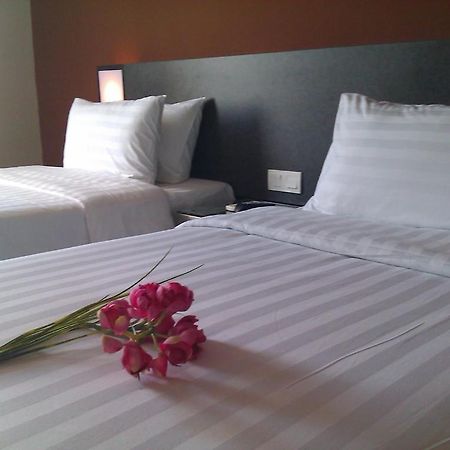 Nouvelle Hotel Johor كولايْ الغرفة الصورة