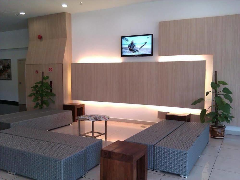 Nouvelle Hotel Johor كولايْ المظهر الخارجي الصورة